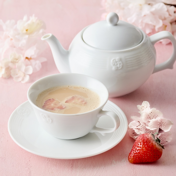 アフタヌーンティー・ティールーム　さくらと苺のミルクティー