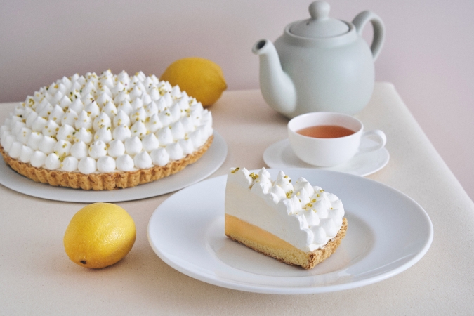 カフェ&ブックス ビブリオテーク “大長レモン”のレモンパイ