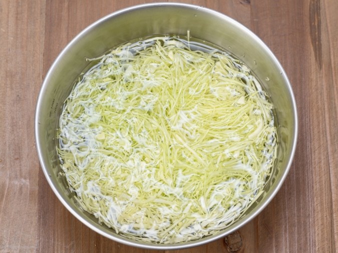 キャベツ　千切り　水にさらす