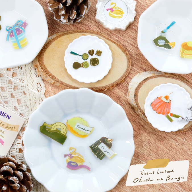 SAIEN「クリアフレークシール【おかしな文具】」　文具女子博 pop-up in 博多2026