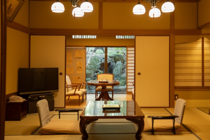 福岡　二日市温泉　大丸別荘　平安亭