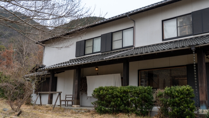 バーガートウカ 外観