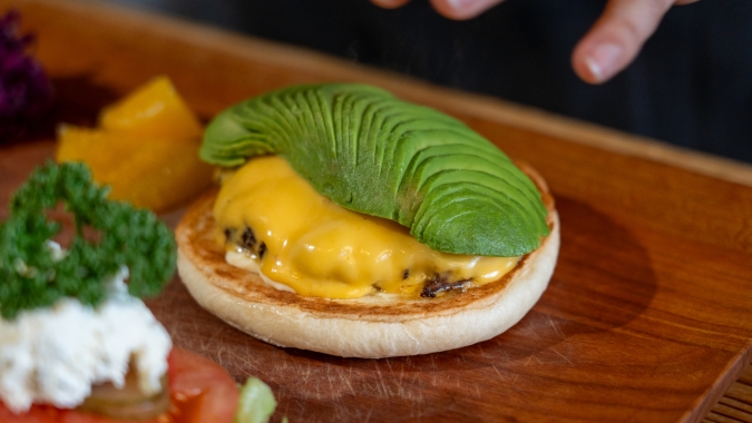 バーガートウカ アボカド