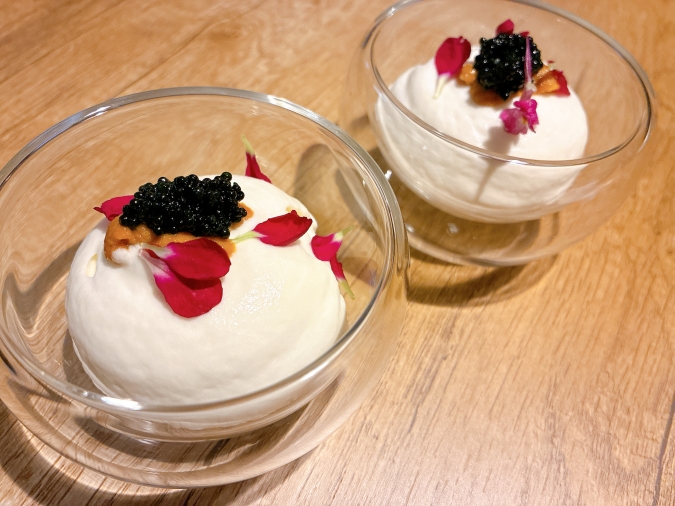 ビストロレグナ　じゃが芋のエスプーマ