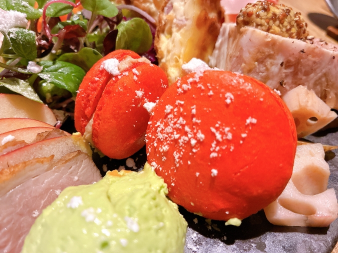 ビストロレグナ　フォアグラマカロン