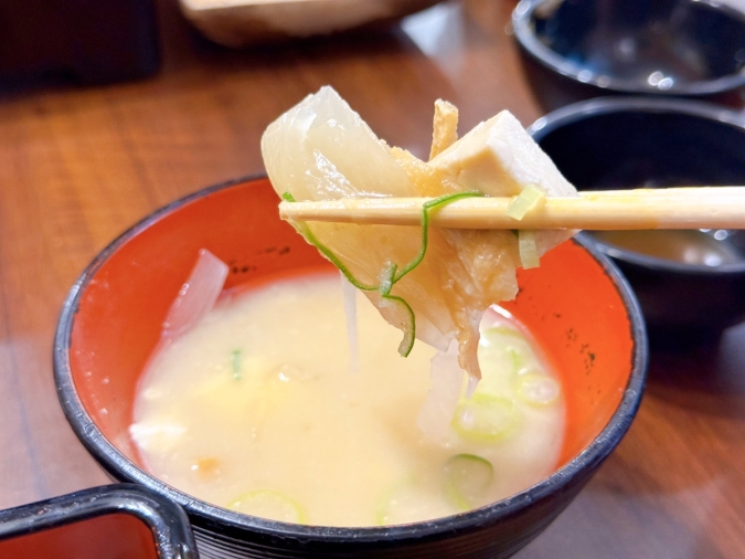 肉が一番　お味噌汁