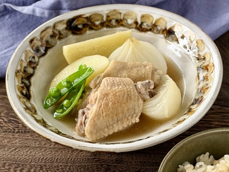 新玉と手羽先の煮物