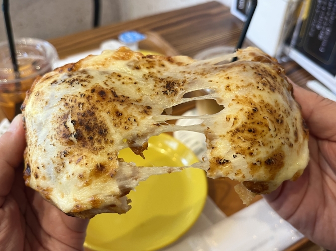 pan do mou（パンドムウ）焼きチーズ欧風カレー