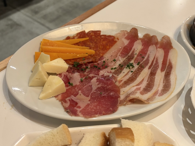 大衆イタリアンうめぼし 名前ハム