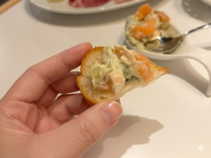 大衆イタリアンうめぼし エビアボカド