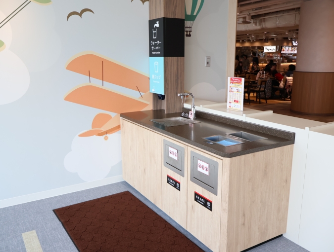 福岡空港the foodtimes　眺望ゾーン