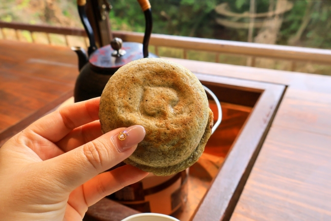 茶房びんずけ屋　季節の愛宕餅