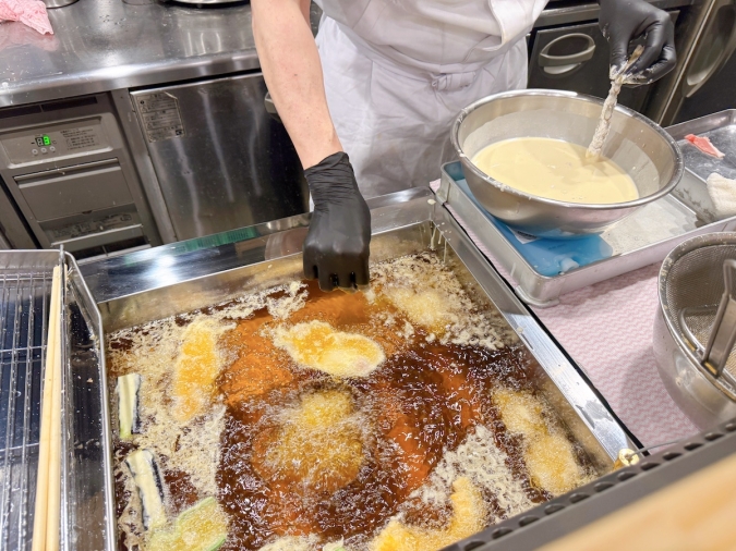 博多の天ぷら 喜水丸 揚げ場