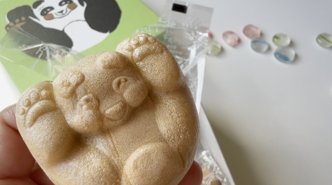 をかしひつじや 福岡本店「でんぐりがえしもなか」