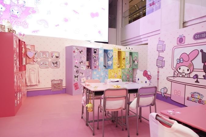 SANRIO CHARACTERS KAWAII TOWN　サンリオラバーズスクール