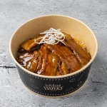 トントン（豚豚）拍子で勝ち進め！北海道名物 炭火豚丼！