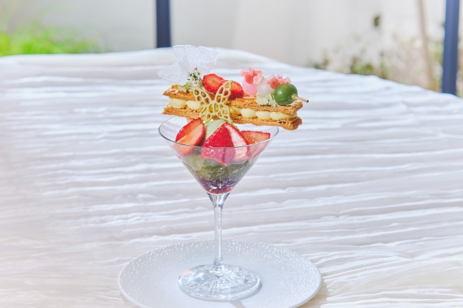 ザ ストリングス 博多「初夏のいちごと抹茶アフタヌーンティー」スペシャルデザートイメージ（オプション）