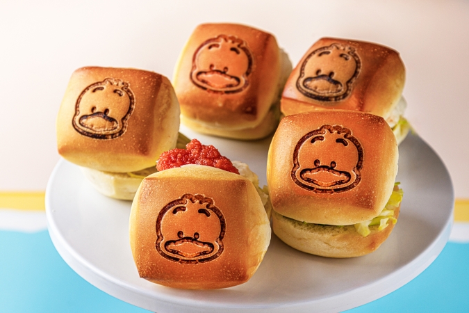 「Come travel with us~はぴだんぶいの福岡探検~」あひるのペックル バーガー