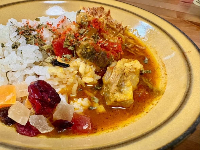 みゃびカレー 豚軟骨ホロホロビンダルー