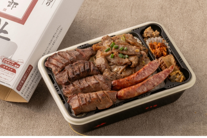 たんや善治郎 「牛たん極太盛り合わせ弁当（ネギ塩たんガーリック、加熱式）」 【宮城】