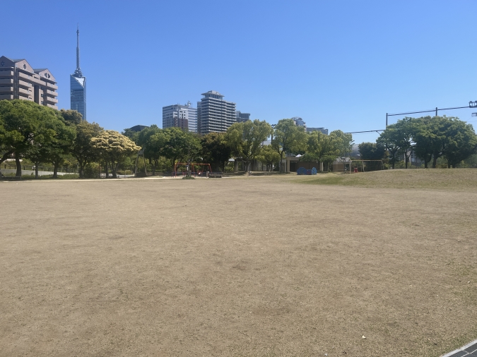 百道中央公園　芝生広場