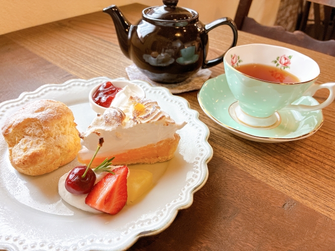 ナムターン　スコーン＆ケーキセット