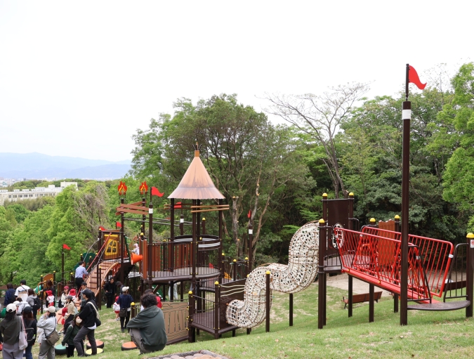 東平尾公園大谷広場　冒険のとりで