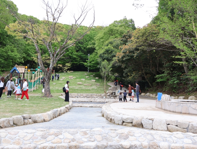 東平尾公園大谷広場　じゃぶじゃぶ池