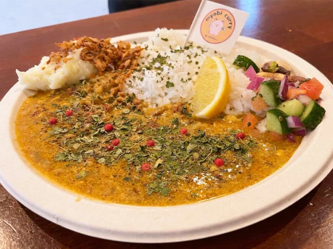みゃびカレー『鯛だし豆乳スープカレー』