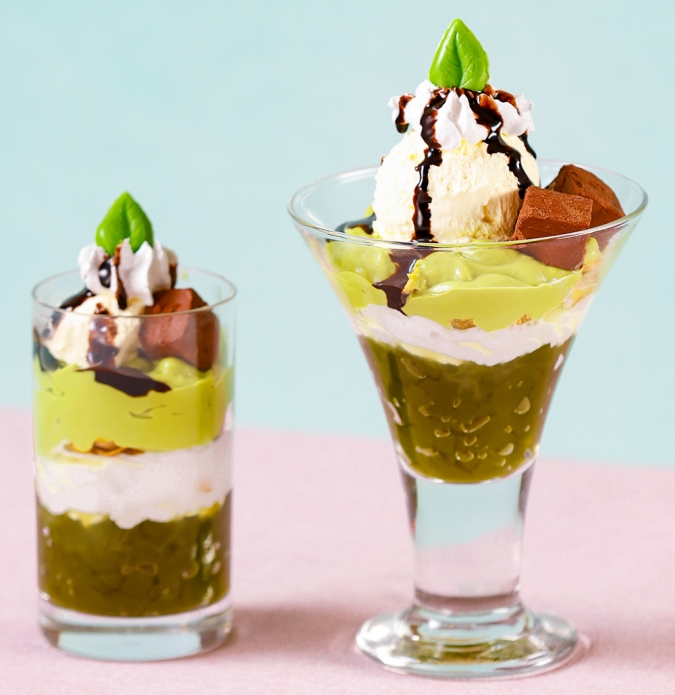 レストラン＆カフェ Lagoon　抹茶と生チョコのパフェ