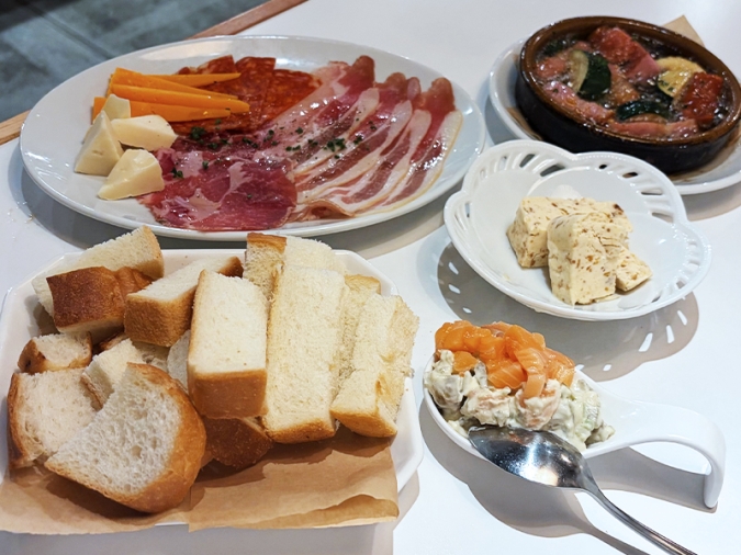 大衆イタリアン うめぼし　おつまみ各種
