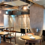 MORETHAN CAFE RESTAURANT LOUNGE 内観