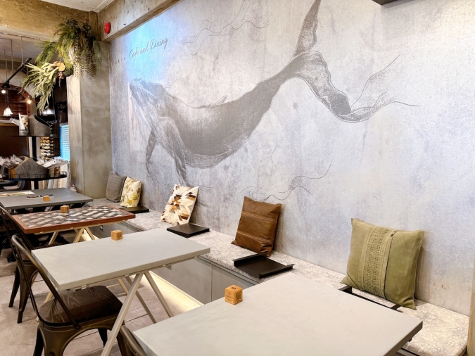 友安製作所 Cafe & Dining 　　　店内
