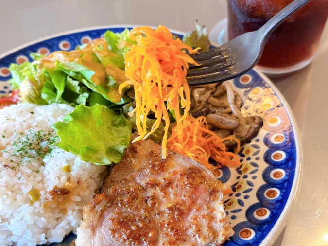友安製作所 Cafe & Dining 　　　キャロットラペ