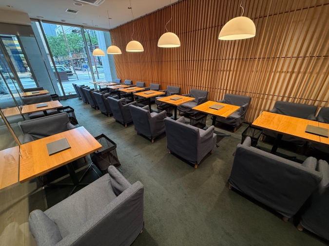 鈴懸 店内