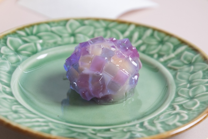 鈴懸　和菓子あじさい
