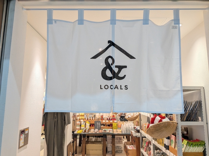 &LOCALS 外観