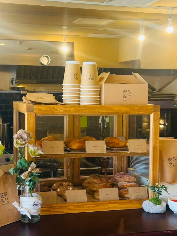 喫茶今日　ショーケース