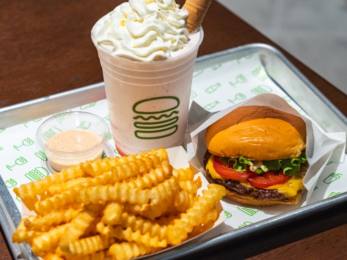 シェイク シャック 博多店 料理集合