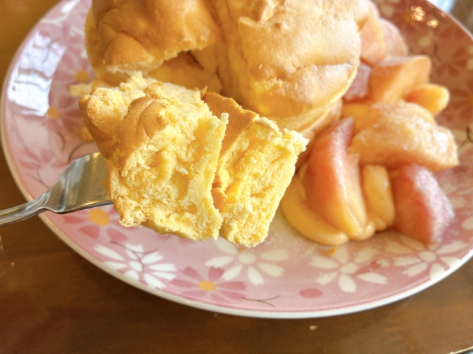 あさぎ家　もものパンケーキ