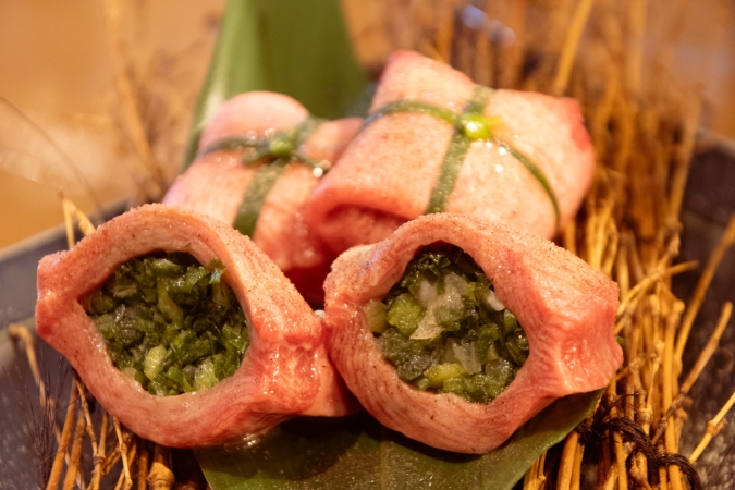 和牛卸直営焼肉 タンとハラミ まっちゃん　タン