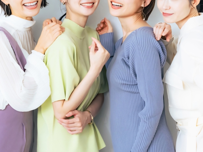 ４人の女性　