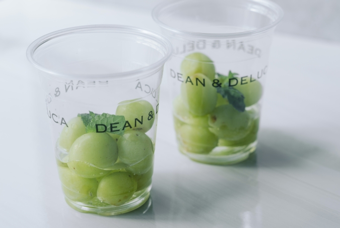 DEAN & DELUCA「シャインマスカットとエルダーフラワーのフラッペ」