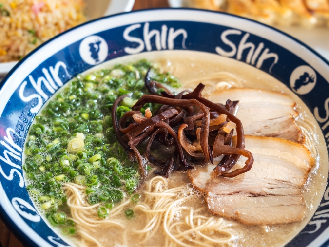 博多らーめんShinShin 天神本店 博多ShinShinラーメン