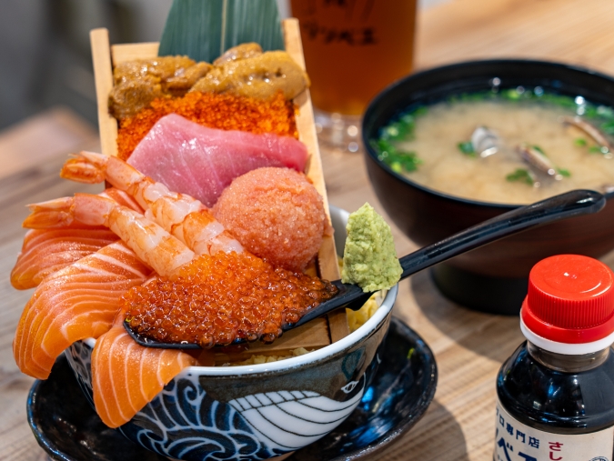 道の市場 ジンベエ 贅沢丼