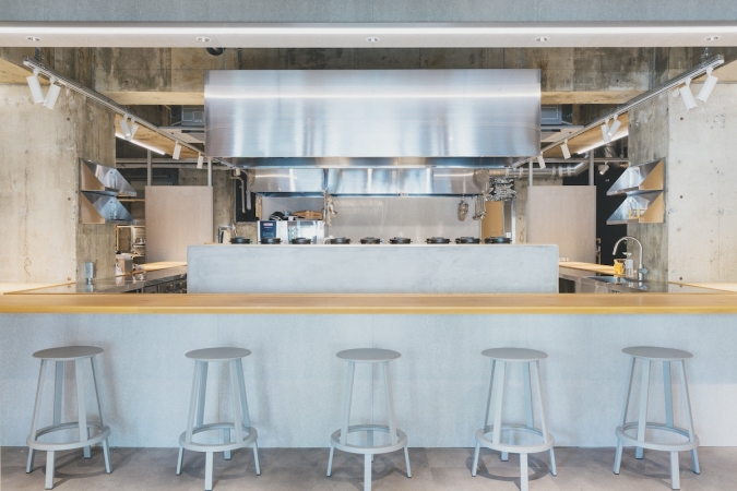 赤坂明徳　米Lab店内