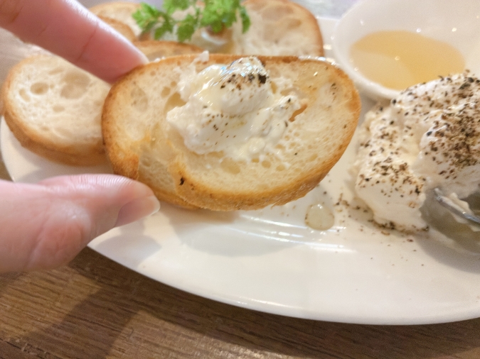ビストロレオン クリームチーズ豆腐