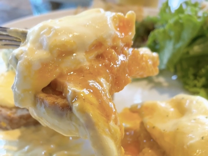 エッグカフェ　エッグベネディクト