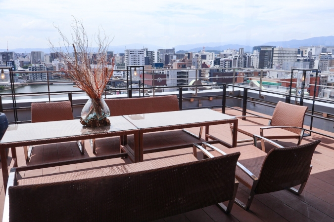 廻転鮨 銀座おのでら 博多店　景色