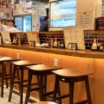 大衆酒場 ぎふや 福岡天神店　カウンター席